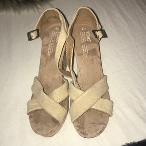Toms Tan Heels